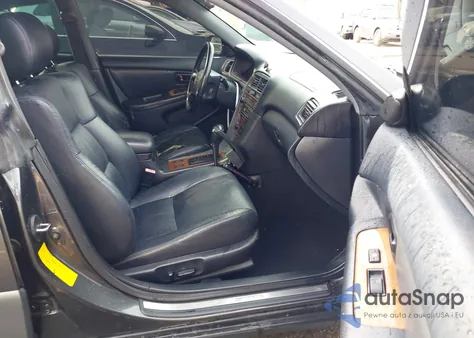 2000 Lexus Es 300 from USA, damaged, VIN JT8BF28G0Y5081454